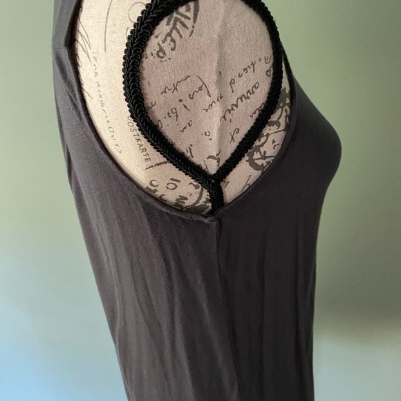 Women’s Banana Republic Tank Blouse with Neck Tie Detail Size Small - Picture 5 of 7